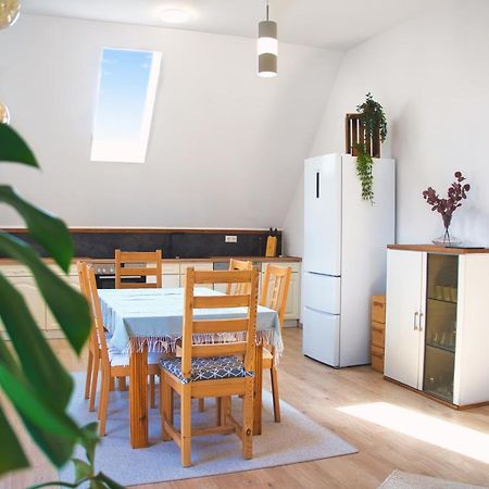 Luxus Apartment! Kueche, Balkon, Netflix, Parkplatz - 8 Personen Ilmmunster Zewnętrze zdjęcie